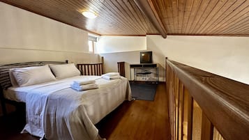 1 habitación, tabla de planchar con plancha, wifi gratis y ropa de cama