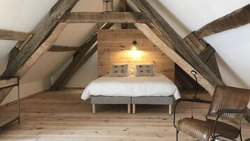 2 多间卧室、免费 WiFi、床单