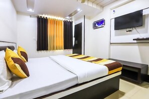 Standard Double or Twin Room | Bathroom