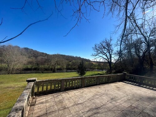 Private room at Domaine de Puygiraud sur L'Anglin for 4 guests