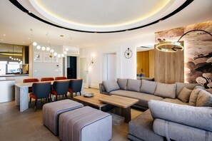 Panoramic-Apartment, 2 Schlafzimmer, Meerblick | Wohnbereich