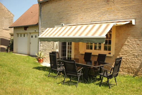 Maison de caractère Caprice Normand, jardin clos, à 7 min à pied des plages