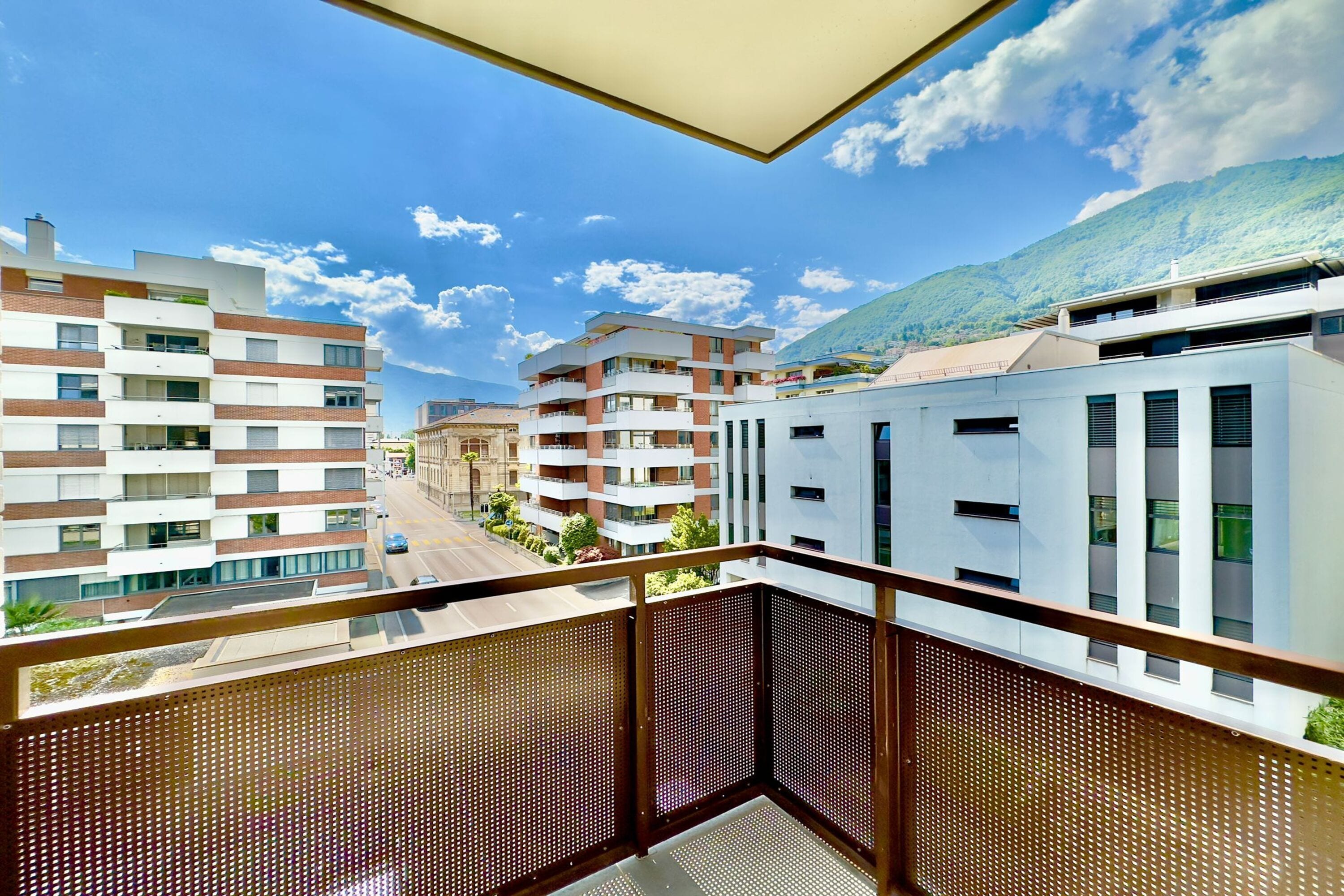 Family Apartment, Multiple Bedrooms (Imbarcadero apartment) | Property grounds