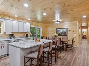 Dining - Rocky Flats Haven (Cosby)