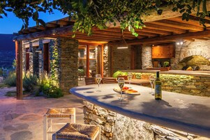 Ropa de cama de alta calidad y minibar