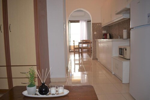 Plethora Home -10min Away From Black Sandy Beach