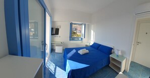 Design Double Room, 1 Katil Ratu (Queen), Sea View | Ruang kerja komputer riba, Wi-fi percuma, cadar katil 