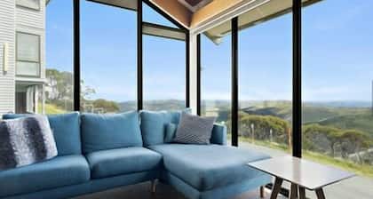 Beautiful Spacious Ski Chalet