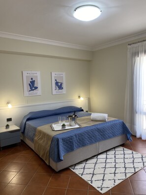 2 chambres, bureau, Wi-Fi gratuit, draps fournis