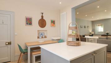 Fridge, dishwasher, electric kettle, toaster