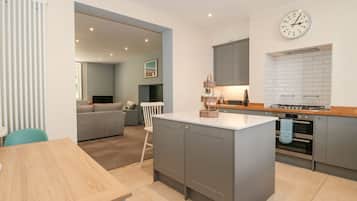 Fridge, dishwasher, electric kettle, toaster