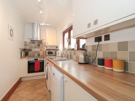 Lavavajillas, utensilios de cocina