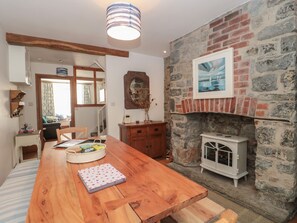 Lavavajillas y utensilios de cocina 