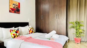 1 habitación, tabla de planchar con plancha, wifi y ropa de cama