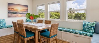 "Hina Hideaway", Views, AC, Walkable to Beach