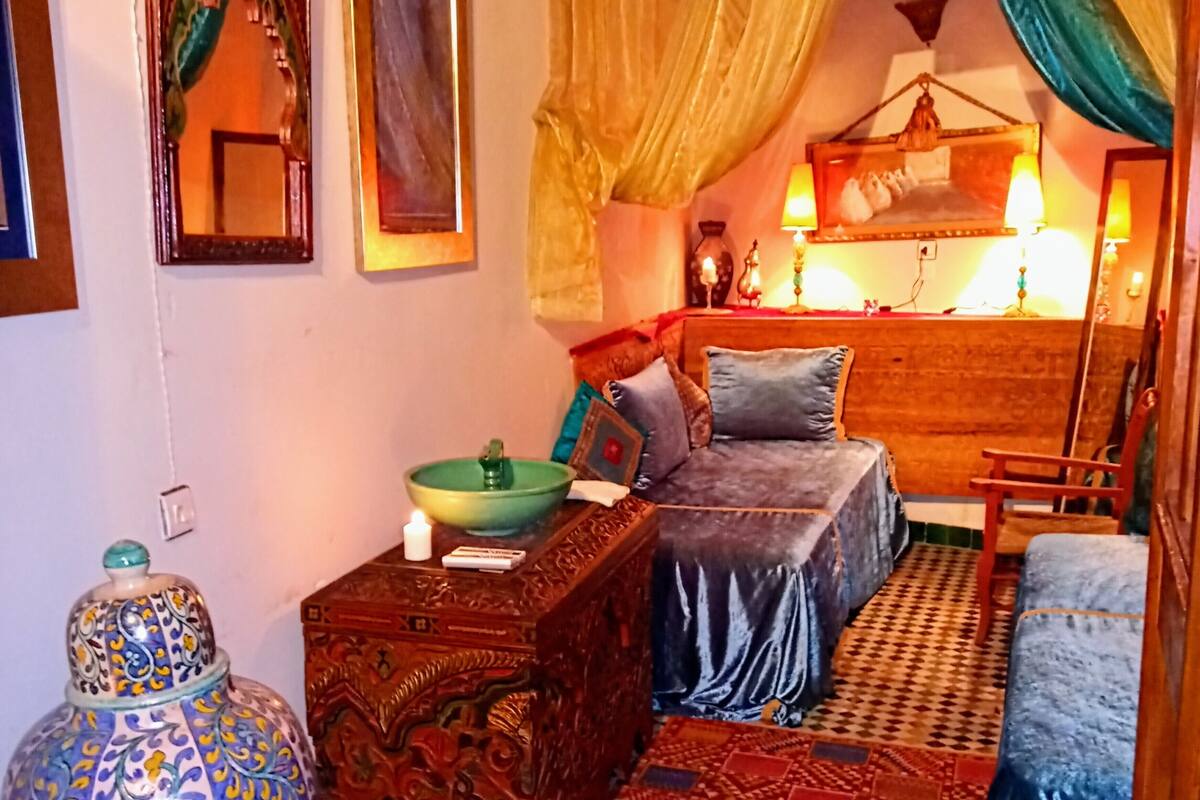 Junior Twin Room | Bathroom | Hair dryer, bathrobes, bidet, towels