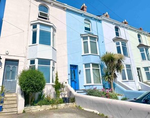 Exterior - 4 Bedroom Victorian Townhouse With Sea Views (Portland)