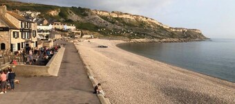 4 Bedroom Victorian Townhouse With Sea Views