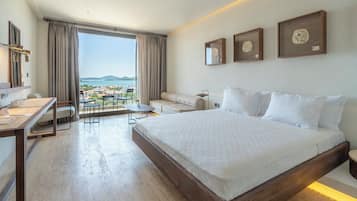 Deluxe Room, 1 King Bed, Sea View | Beach/ocean view