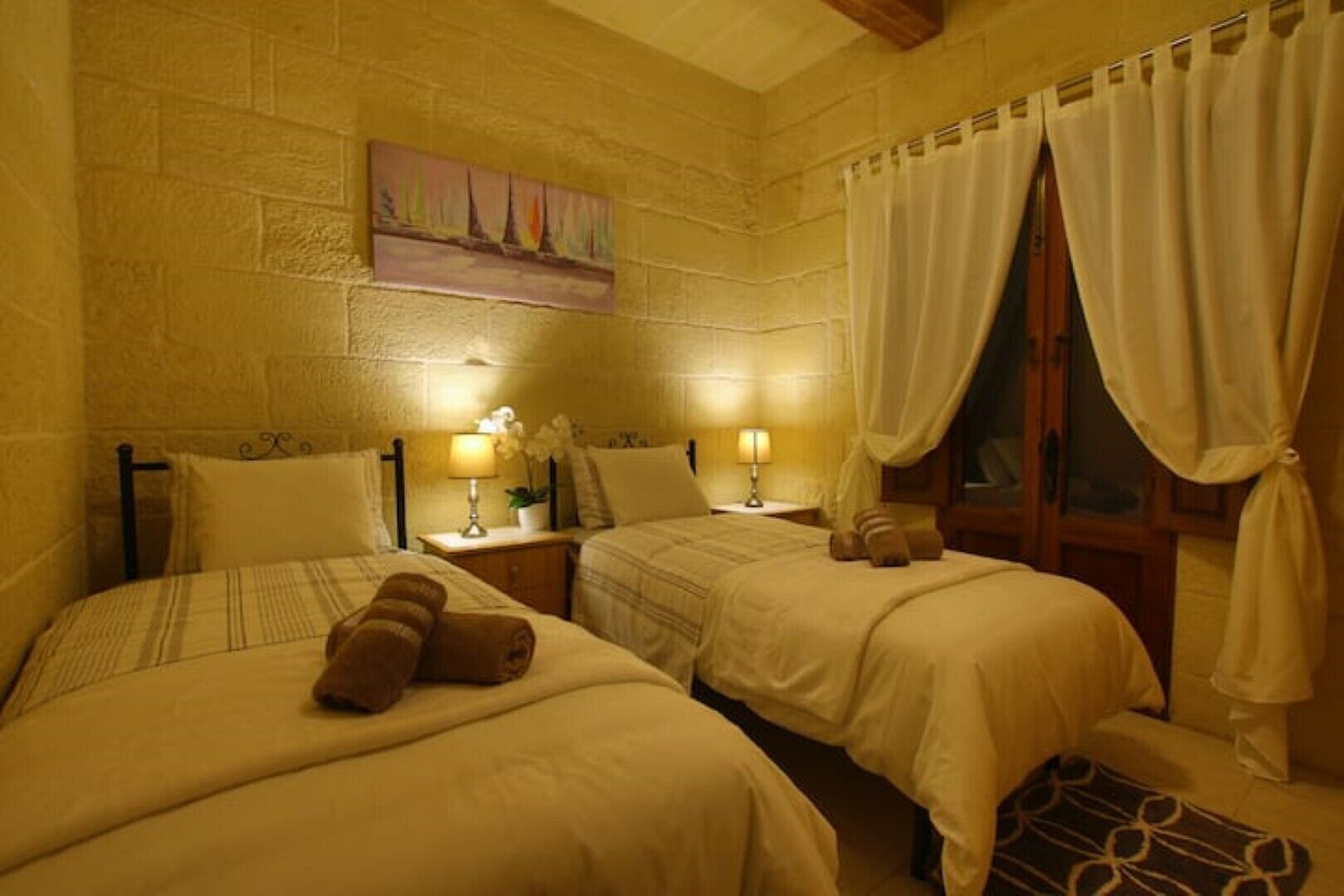 3 dormitorios, tabla de planchar con plancha, wifi y ropa de cama