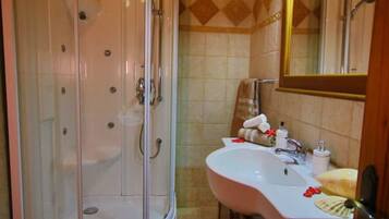 Free toiletries, hair dryer, towels, toilet paper