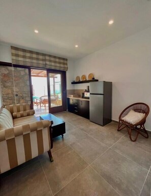 Junior Villa | Living area - Michaliou Kipos Luxury Villas (Karpathos)