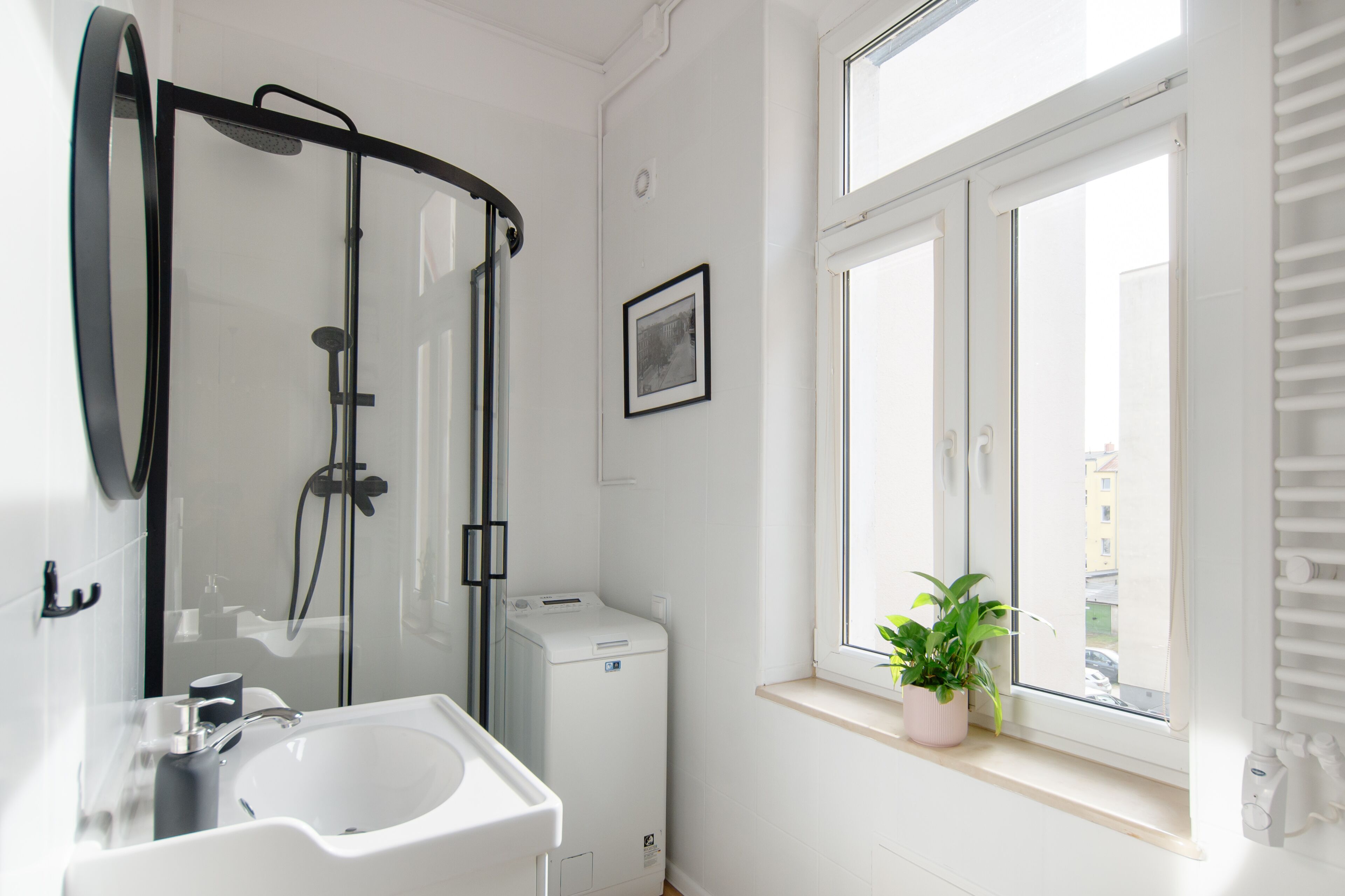 Apartemen Keluarga | Kamar mandi | Shower, pancuran hujan, perlengkapan mandi gratis, dan pengering rambut