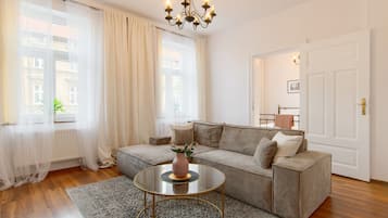 Familienapartment | 2 Schlafzimmer, hochwertige Bettwaren, Schreibtisch