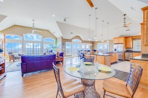 Interior - Oceanfront Dog Friendly Home w/ Saltwater Pool, Hot Tub, Elevator, Game Room (Avon)