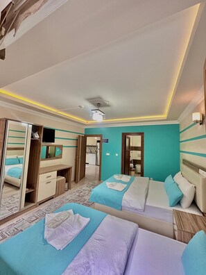 Căn hộ Grand | Bộ đồ giường kháng dị ứng, chăn bông, bàn