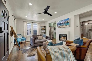 Smart TV, fireplace, books