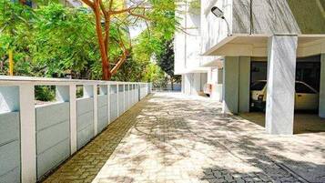 Parkir mandiri gratis