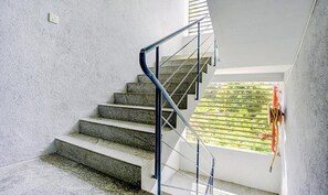 Lobby - Fabhotel Woods Regency (Pune)