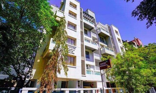 Fabhotel Woods Regency