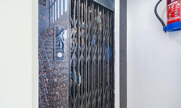 Lift - Fabhotel S Pride (Indore)