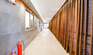 Lobby - Fabhotel Magnus (Surat)