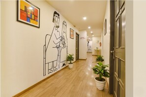 Lobby - FabHotels Ny Townhouse (Ahmedabad)