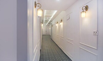 Fabhotel Cosmos