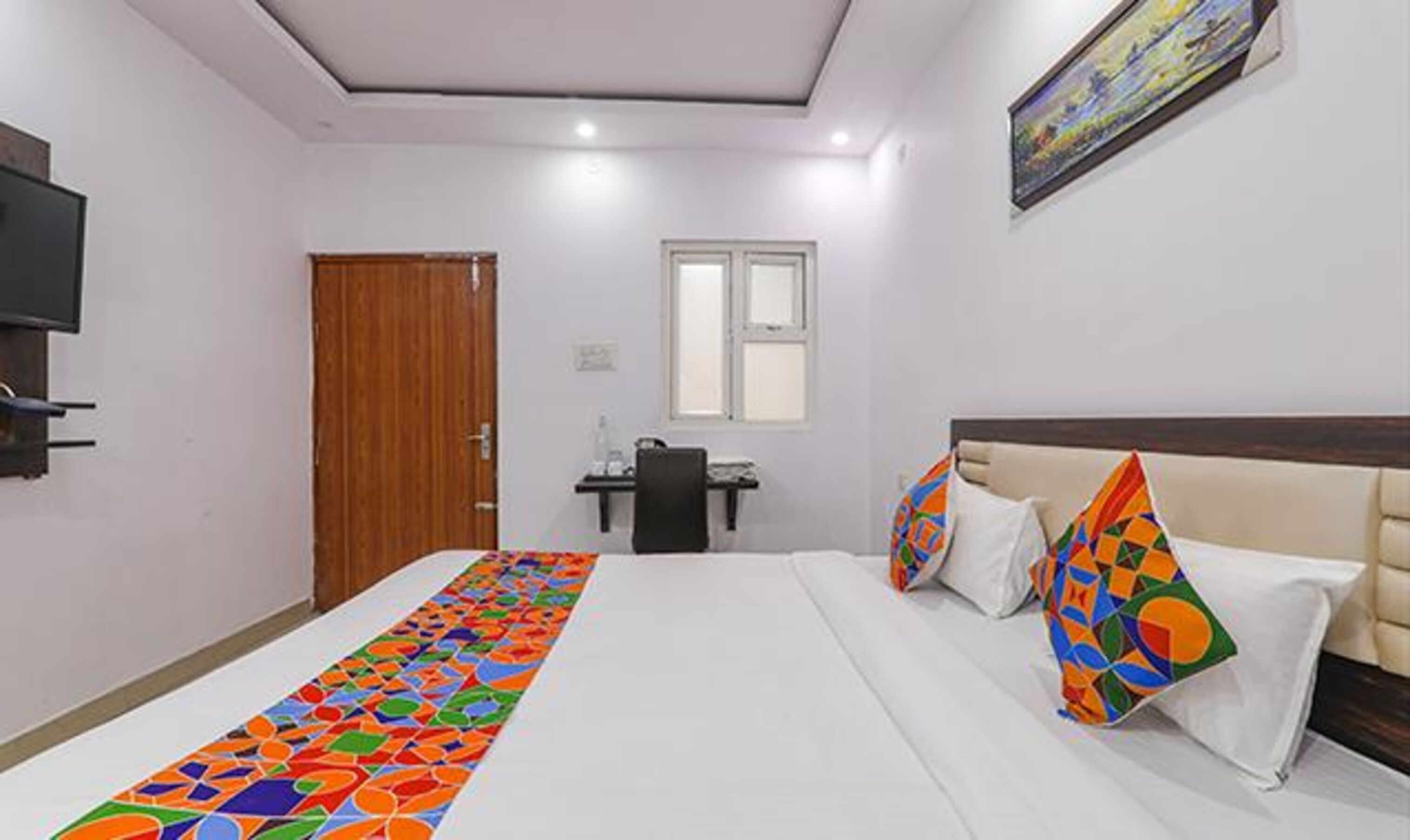 egyptian cotton sheets, premium bedding, in-room safe, free wifi