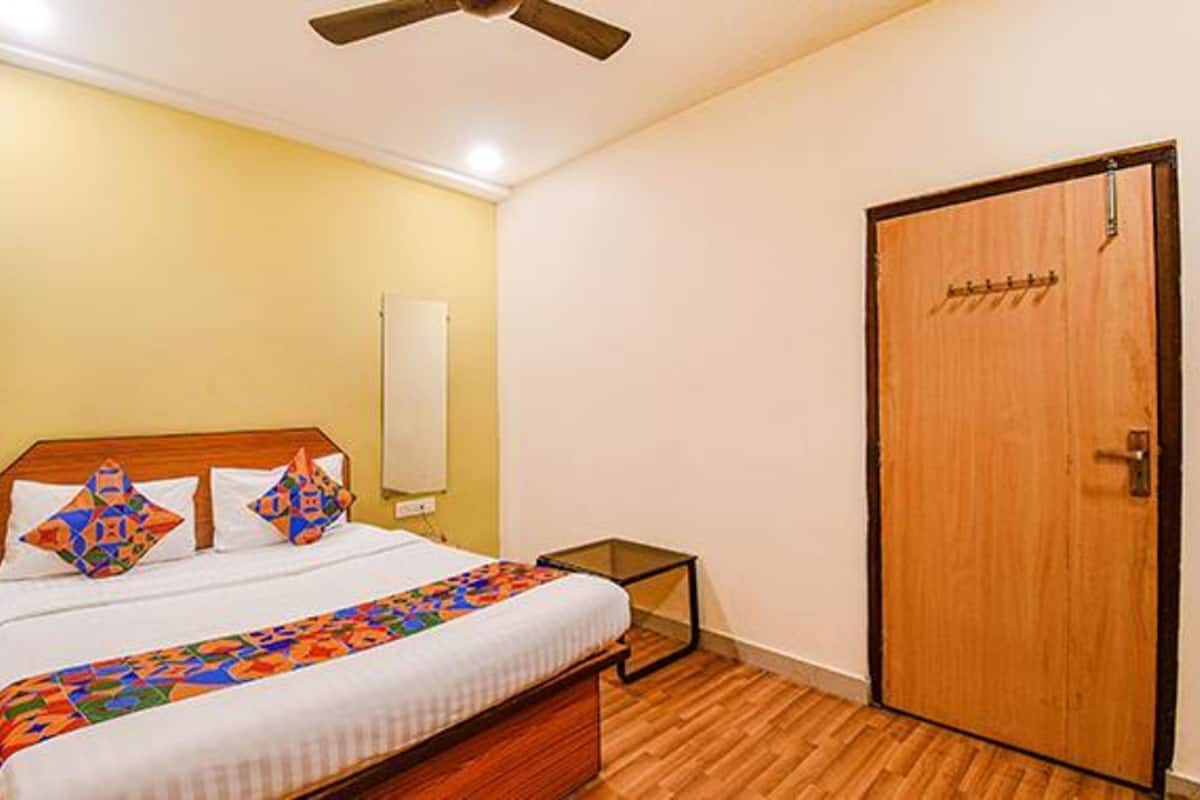 Deluxe kamer | Lakens van Egyptisch katoen, luxe beddengoed, een kluis op de kamer