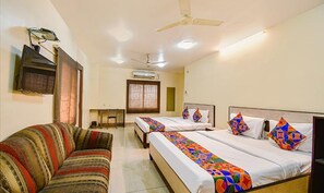 Familierom | Sengetøy i egyptisk bomull, sengetøy av topp kvalitet og safe på rommet