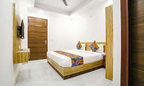 Egyptian cotton sheets, premium bedding, in-room safe, soundproofing