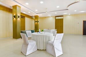 Restaurant - Fabhotel Pink Palace (Jaipur)