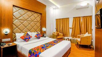 Premium kamer | Lakens van Egyptisch katoen, luxe beddengoed, een kluis op de kamer