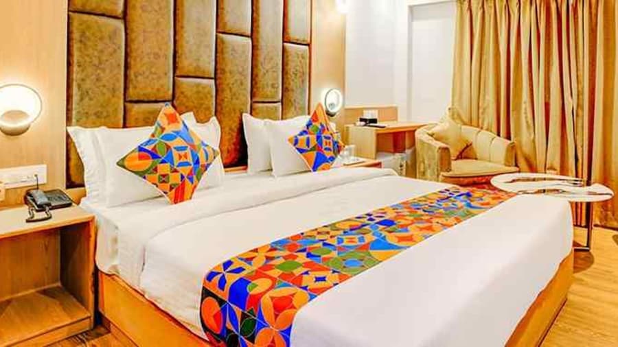 FabHotel Sunrise Suites