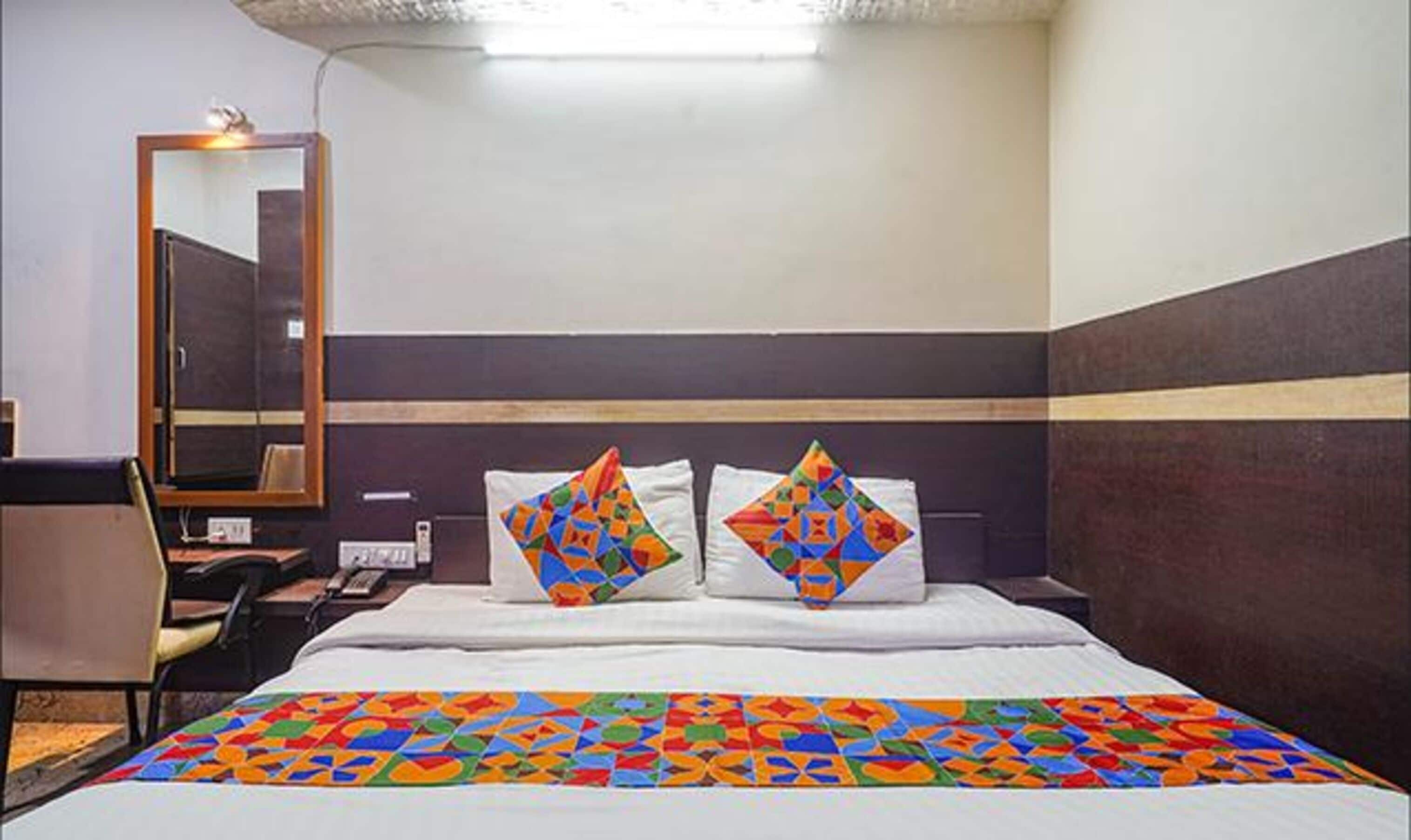 Foto - FabHotel Shravan - Nr Eternity Mall