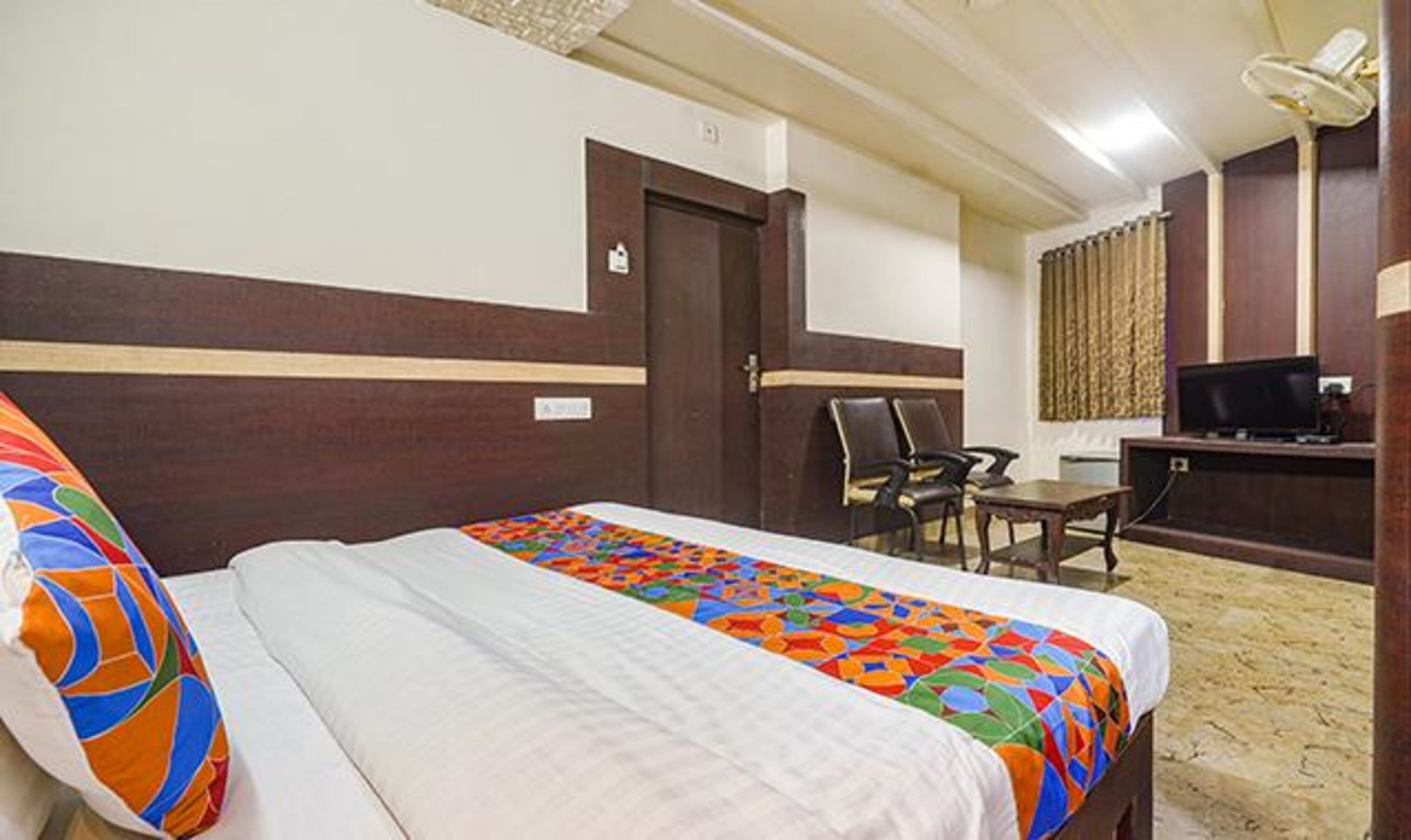 Foto - FabHotel Shravan - Nr Eternity Mall