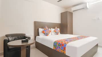 Egyptian cotton sheets, premium bedding, in-room safe, free WiFi