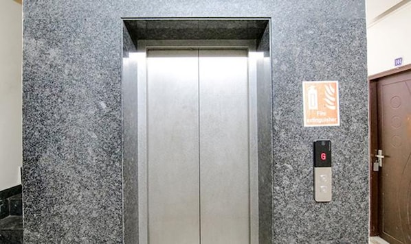 Elevator - Fabexpress Hc King (Mohali)