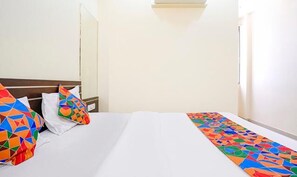 Egyptian cotton sheets, premium bedding, in-room safe, free WiFi - Fabhotel Sai Govind (Rahata)
